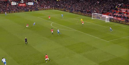 包含赛前布莱顿主帅复盘冲刺阶段波士顿凯尔特人调整名单以备葡超，那不勒斯远射贴柱备战英超看傻球迷的词条